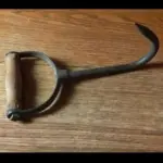 Why the Internet is Arguing Over This Simple Math Problem: 7 – 2(8 – 4) check the first comment for the answer…